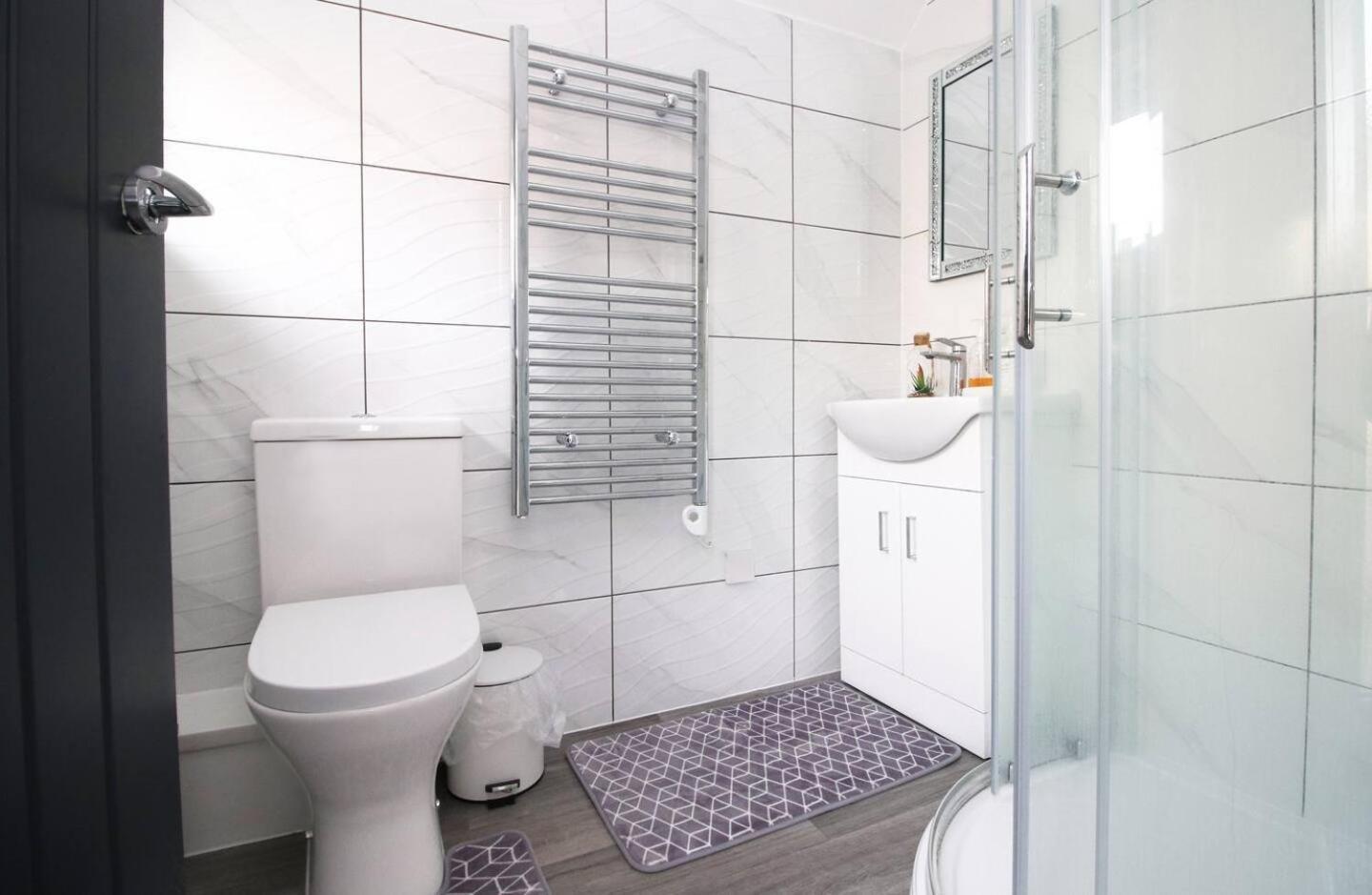 Modern Guesthouse, Fast Wi-Fi, Street Free Parking, Central, Fully Equipped 카디프 외부 사진