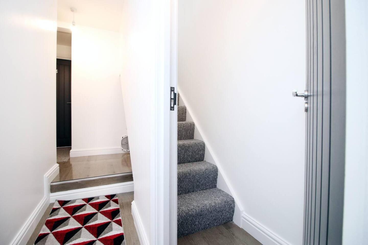 Modern Guesthouse, Fast Wi-Fi, Street Free Parking, Central, Fully Equipped 카디프 외부 사진