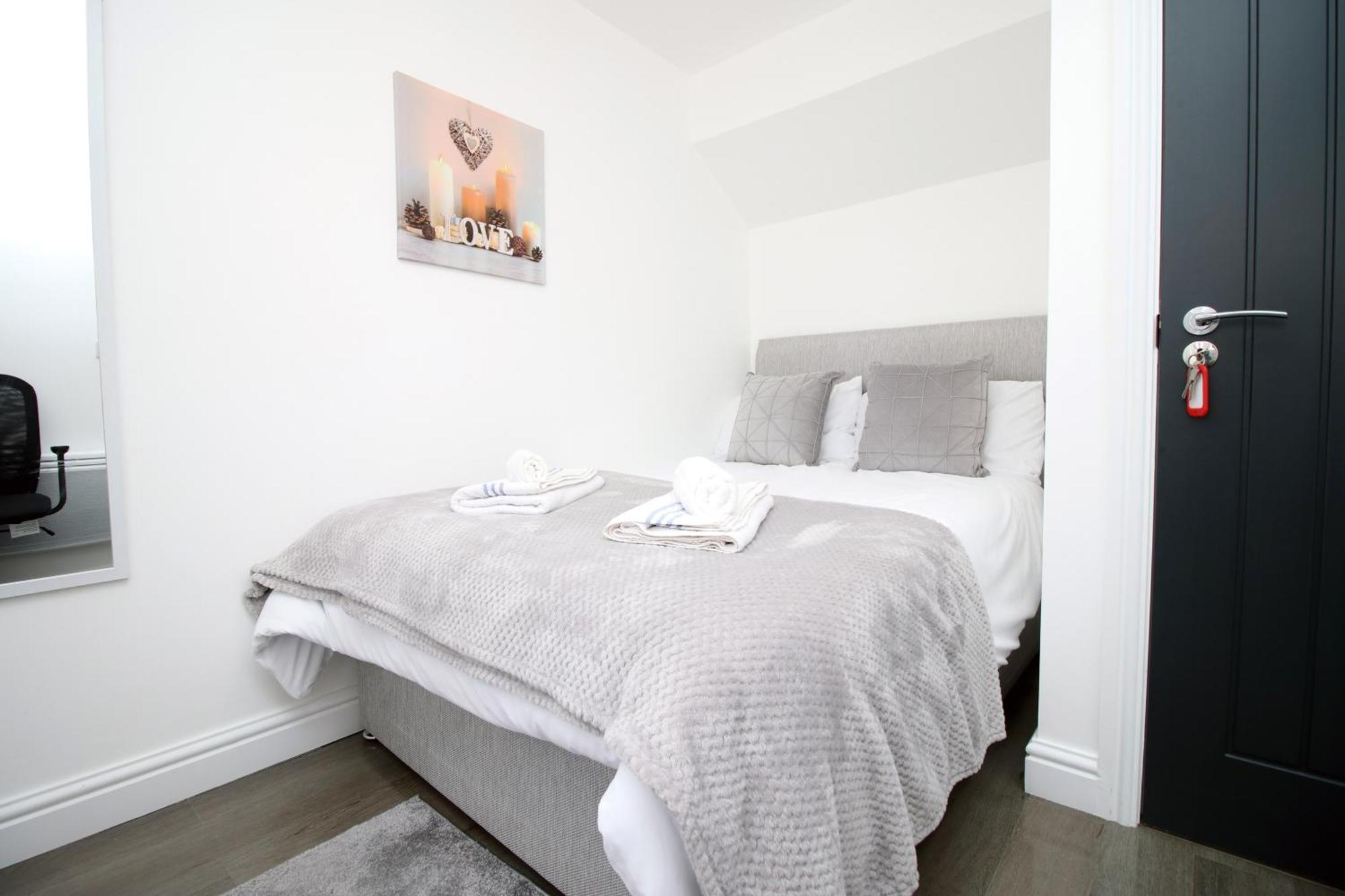 Modern Guesthouse, Fast Wi-Fi, Street Free Parking, Central, Fully Equipped 카디프 외부 사진